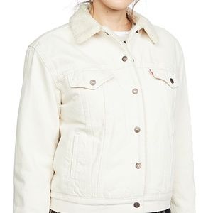 Levi's Ex-Boyfriend Sherpa Trucker Jacket - Cream - NWT